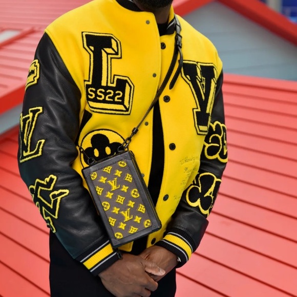 LOUIS VUITTON イエロージップアップセーター 中古・古着通販】LOUIS VUITTON (ルイ ヴィトン) LVインタルシア